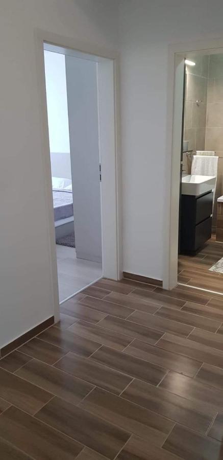 Apartament Modern Ioan Popasu Apartment Брашов Екстериор снимка