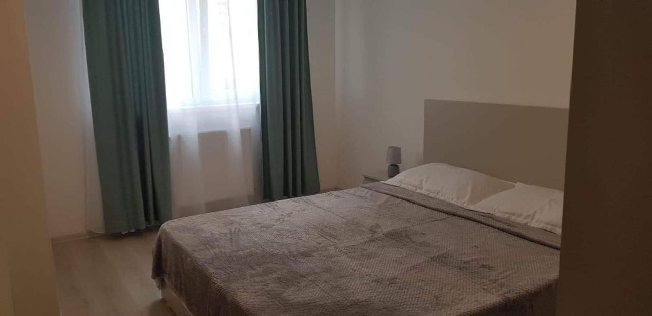 Apartament Modern Ioan Popasu Apartment Брашов Екстериор снимка